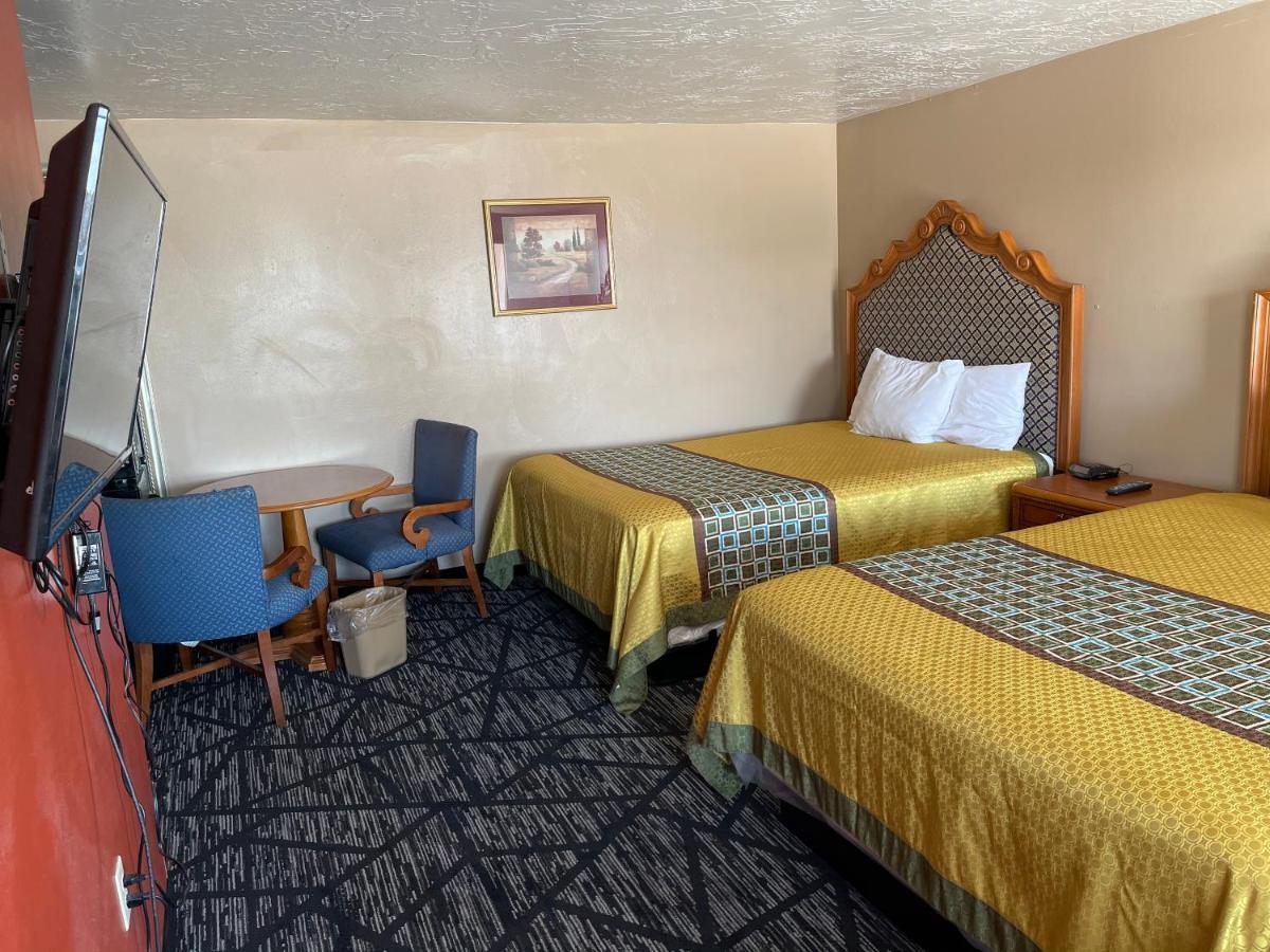 Riverton Inn & Suites ريفرتون المظهر الخارجي الصورة