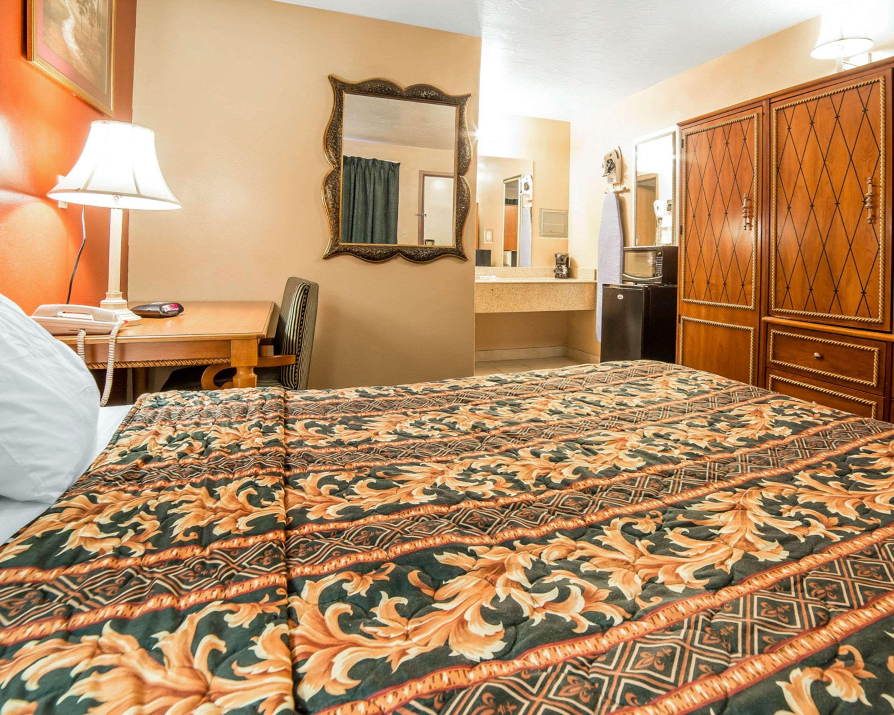 Riverton Inn & Suites ريفرتون المظهر الخارجي الصورة