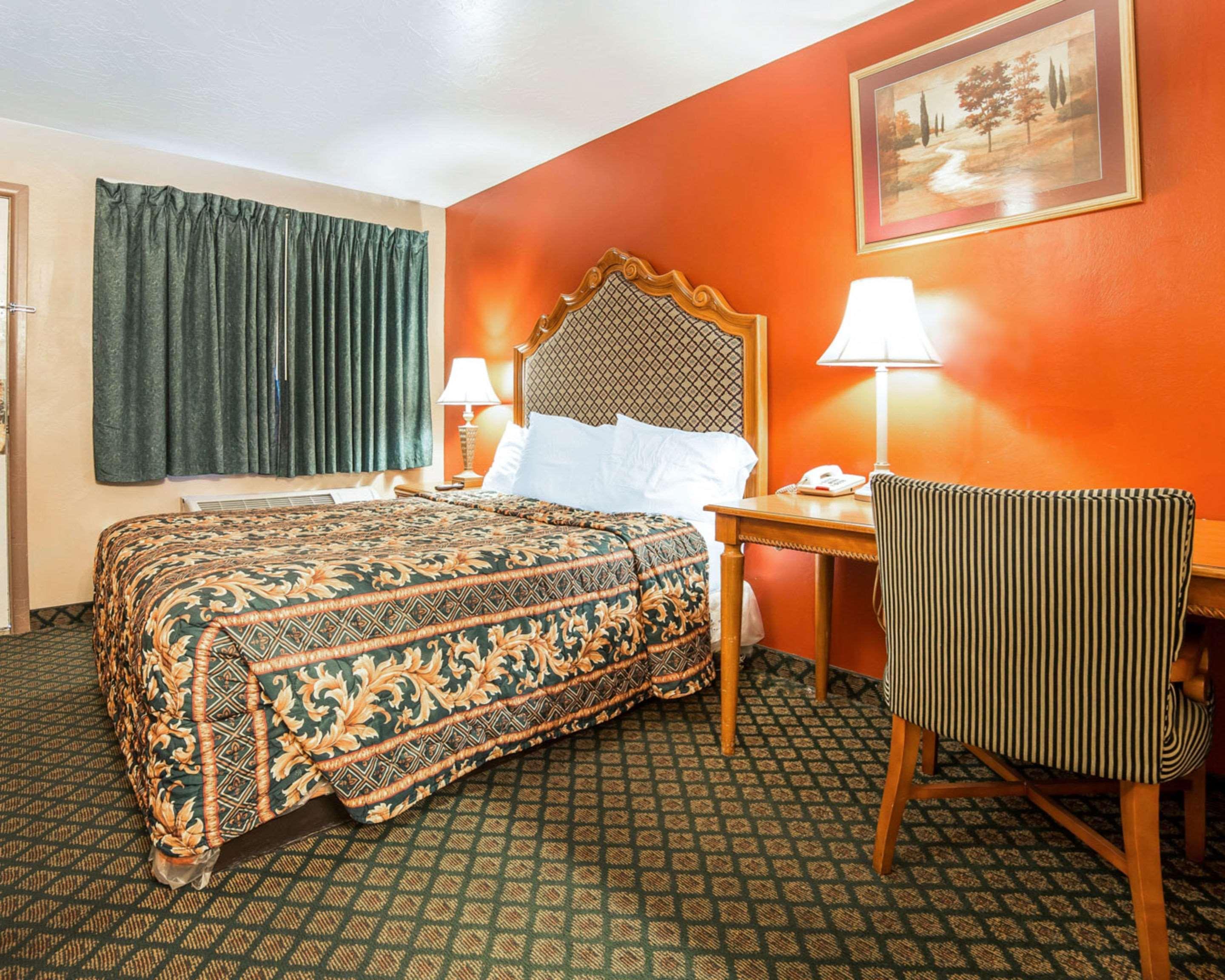 Riverton Inn & Suites ريفرتون المظهر الخارجي الصورة